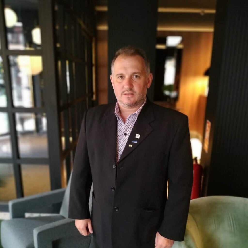 Leonardo Caffaratta Web 02